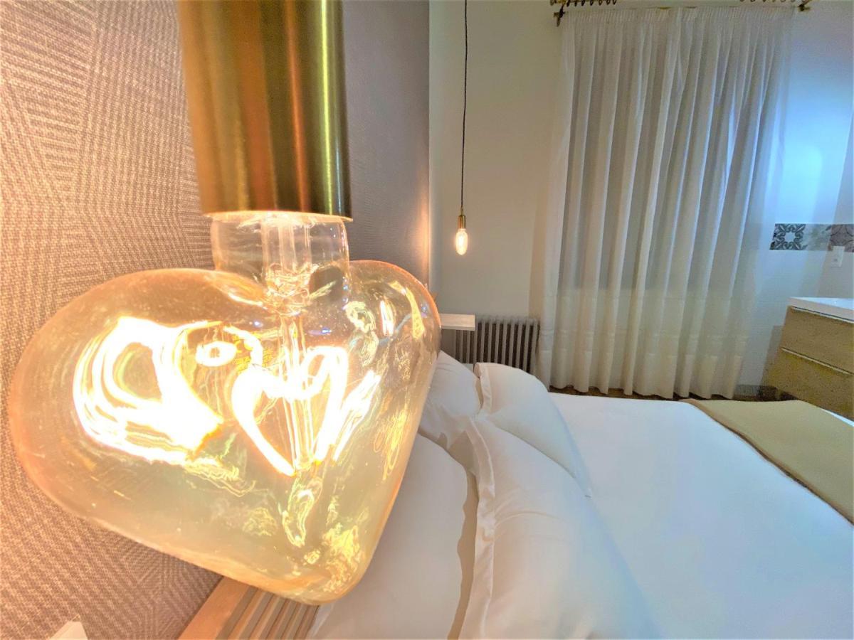 Appartements Rue Sarret Xxl อองเชร์ ภายนอก รูปภาพ