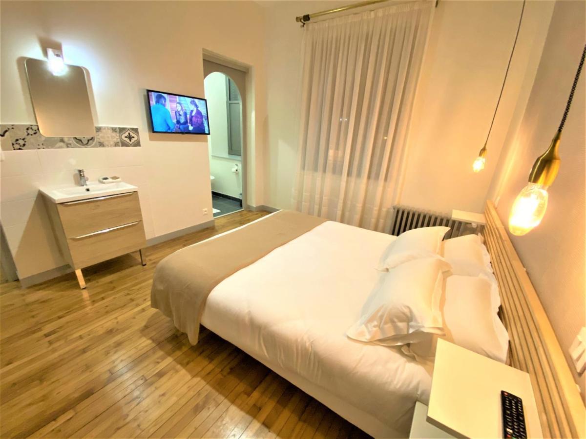 Appartements Rue Sarret Xxl อองเชร์ ภายนอก รูปภาพ