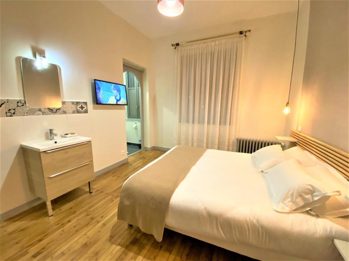 Appartements Rue Sarret Xxl อองเชร์ ภายนอก รูปภาพ