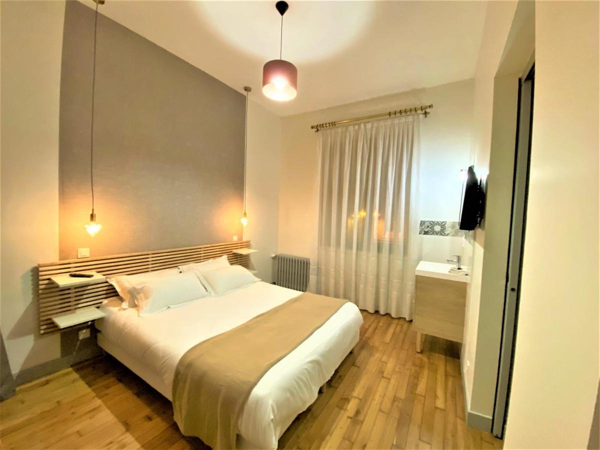 Appartements Rue Sarret Xxl อองเชร์ ภายนอก รูปภาพ