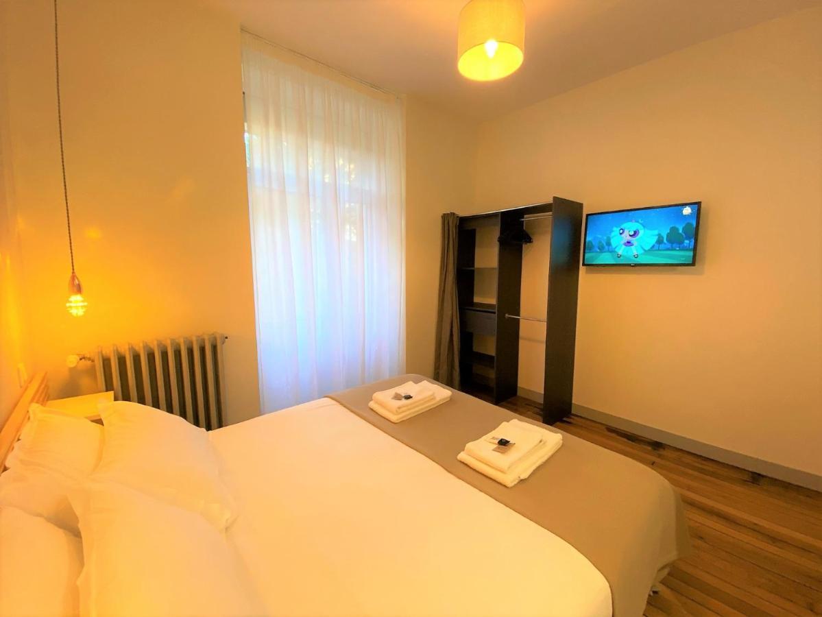 Appartements Rue Sarret Xxl อองเชร์ ภายนอก รูปภาพ