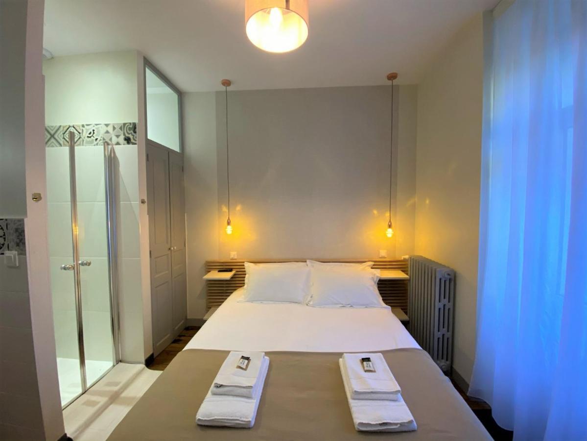 Appartements Rue Sarret Xxl อองเชร์ ภายนอก รูปภาพ