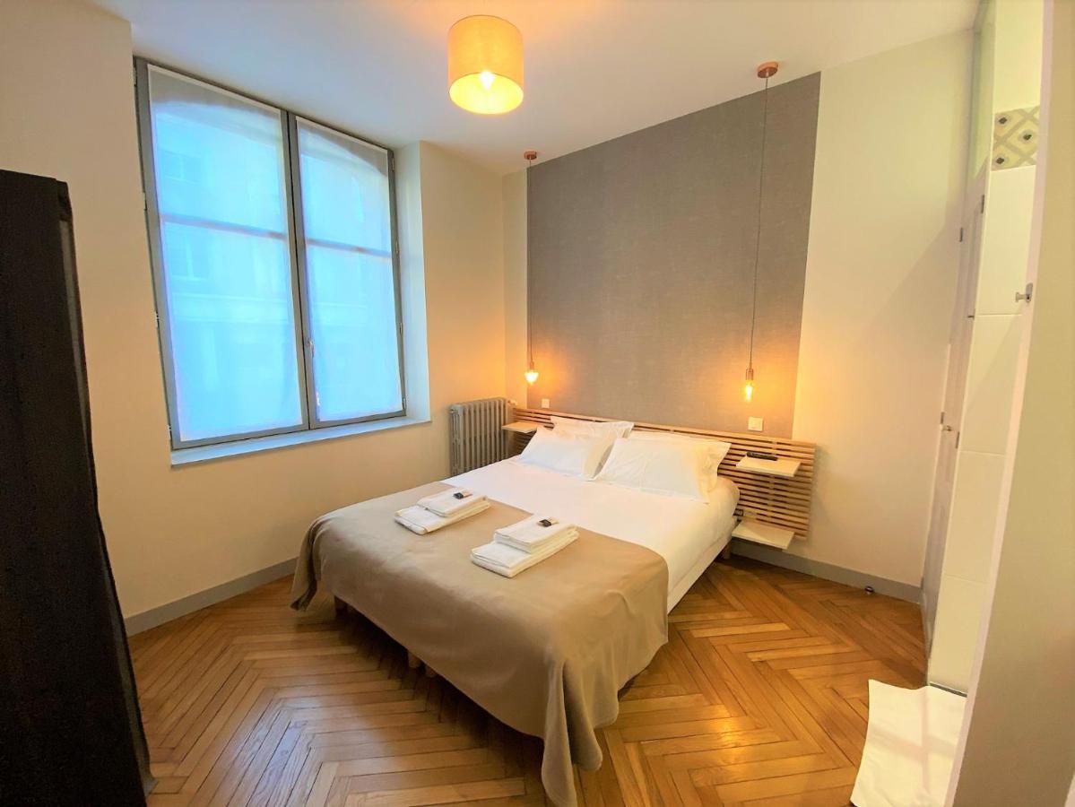 Appartements Rue Sarret Xxl อองเชร์ ภายนอก รูปภาพ